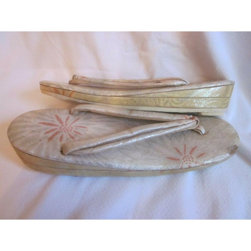 Vintage Zon (Flat Japanese Female Sandals) by Maru